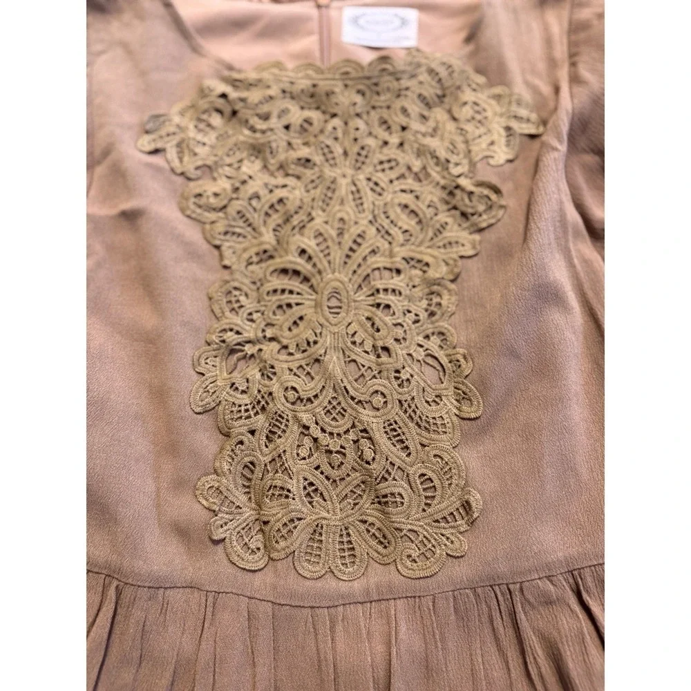 Mia Joy Joyfolie Tan Lace Applique Ruffle Sleeve Boho‎ Mini Dress Womens Small